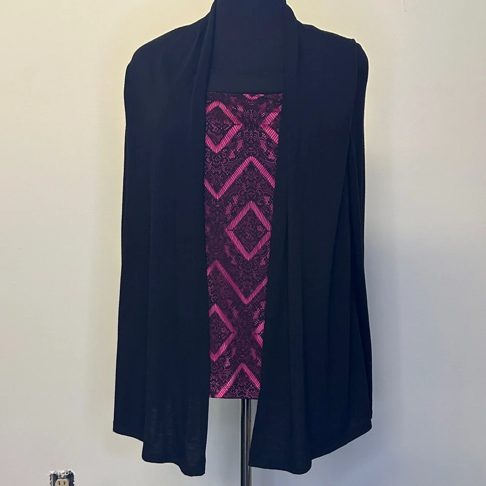AB Studio Black Open-Front Cardigan with Pink Geometric Shell